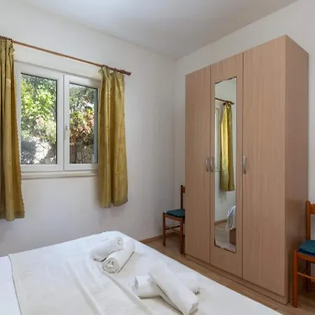 House Ra Ica - One Bedroom With Terrace And Sea View 3 *