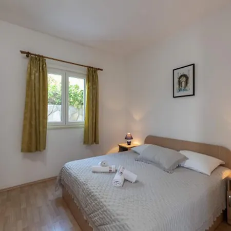 House Ra Ica - One Bedroom With Terrace And Sea View 3 Apartment