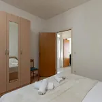 House Ra Ica - One Bedroom With Terrace And Sea View 3 * Molunat